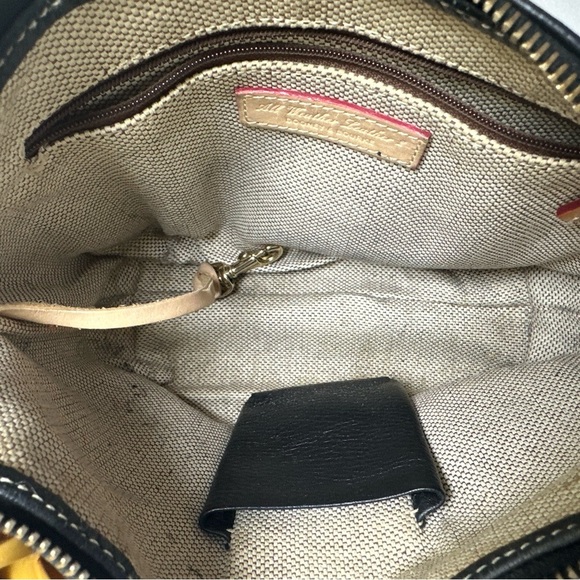 Vintage Dooney & Bourke All Weather Leather Black and Brown Shoulder/HandBag - Picture 8 of 10